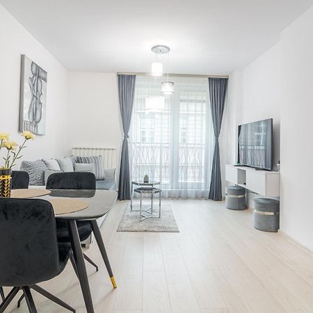 Paris Luxury Top Centre 2Bdr Apt W Work Desk And Wifi Near Nevsky Cathedral Sófia Exterior foto