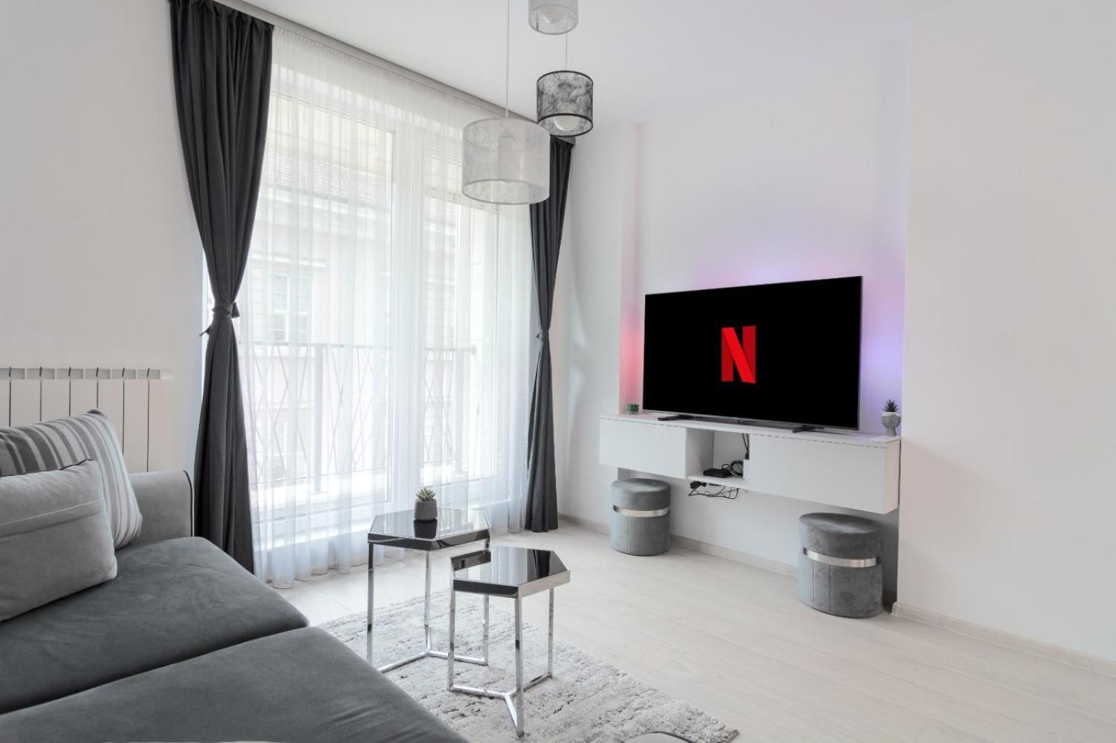 Paris Luxury Top Centre 2Bdr Apt W Work Desk And Wifi Near Nevsky Cathedral Sófia Exterior foto